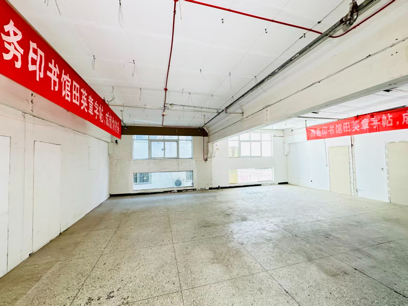 贴廓巷建议再强化“人工智能算力中心、AI应用孵化、数字经济示范园”等产业概念，会更符合产业园招商语言_COPY